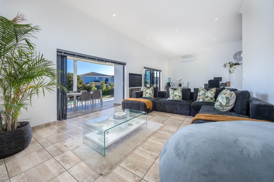 3 Bedroom Property for Sale in Deo Gracia Western Cape